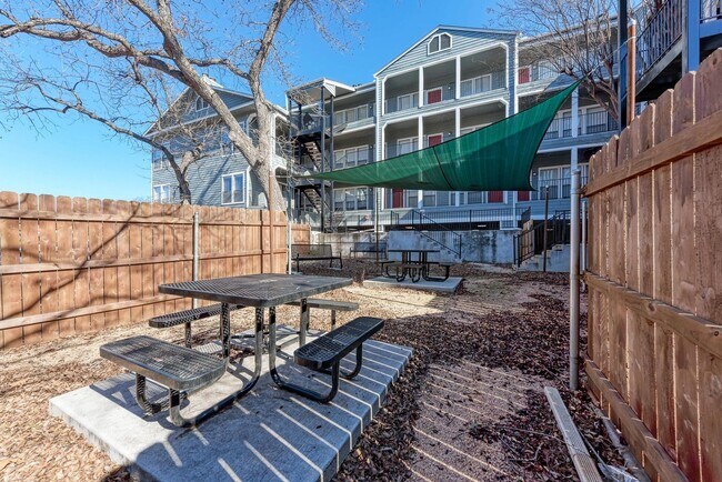 property at 2901 San Jacinto Blvd