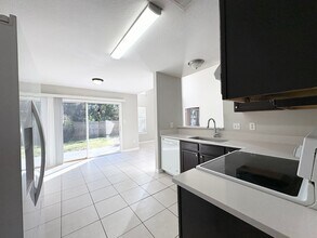 2321 Roanoke Ct in Lake Mary, FL - Building Photo - Building Photo