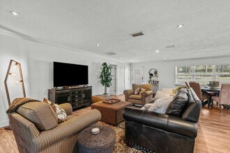 2821 NW 4th Ln in Gainesville, FL - Building Photo - Building Photo