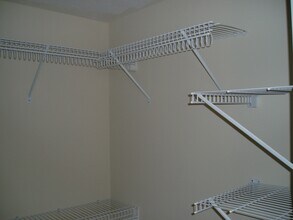 332 S 3rd St, Unit 2 in Columbus, OH - Foto de edificio - Building Photo