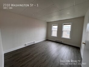 2310 Washington St in Waukegan, IL - Building Photo - Building Photo