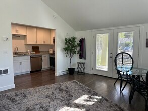 4501 15th Ave SE in Lacey, WA - Building Photo - Building Photo