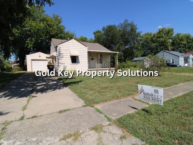 property at 124 E 34th St