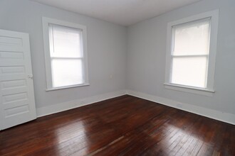 4910 Colonial Dr in Columbia, SC - Building Photo - Building Photo