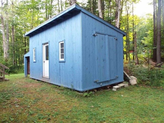 355 New Hampton Rd in Franklin, NH - Building Photo - Building Photo