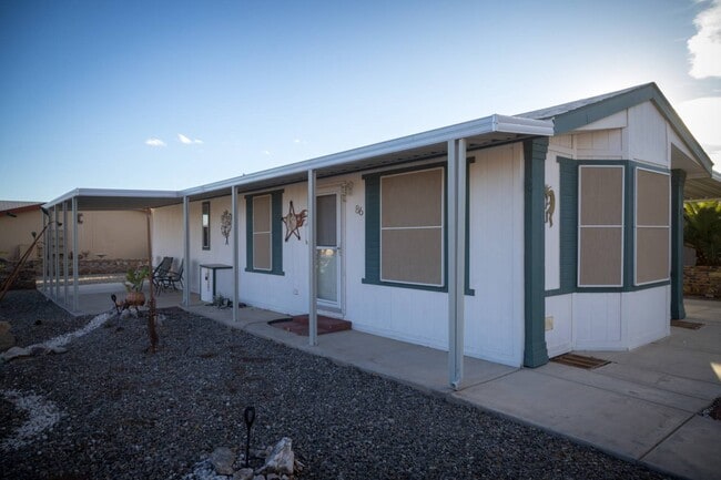 9351 E 28th St in Yuma, AZ - Building Photo - Building Photo