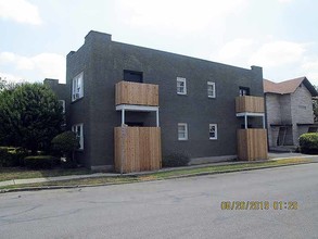 538 W Summit Ave in San Antonio, TX - Building Photo - Building Photo