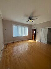 918 W 35th St, Unit 1f in Chicago, IL - Foto de edificio - Building Photo