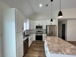 208 Franklin Square in Bonaire, GA - Building Photo - Building Photo