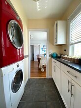 2 Vassar St, Unit 1 in Medford, MA - Foto de edificio - Building Photo