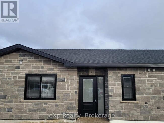 property at 12 Malcolm Cres