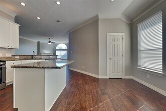 18522 Blanca Springs Court in Humble, TX - Foto de edificio - Building Photo