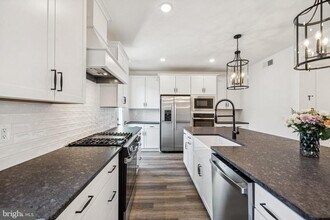 9410 Pacific Elm St in Fredericksburg, VA - Building Photo - Building Photo