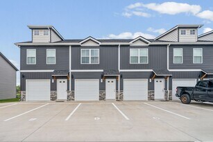 216 Drayton Dr in Clarksville, TN - Building Photo