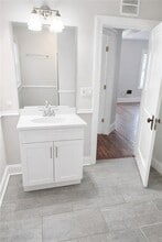 422 Pawtucket Ave in Pawtucket, RI - Building Photo - Building Photo