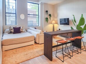 1934 W North Ave in Chicago, IL - Building Photo - Building Photo