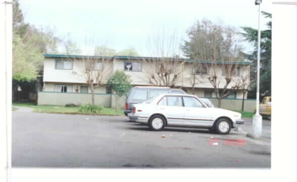 The Courtyard in Napa, CA - Foto de edificio - Building Photo