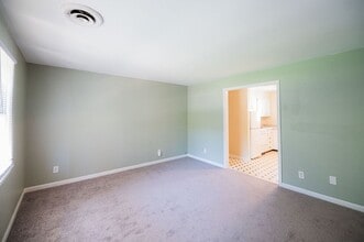 315 S Mendenhall St in Greensboro, NC - Building Photo - Building Photo