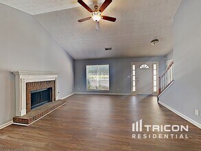 12234 Cypress Way in Fayetteville, GA - Foto de edificio - Building Photo