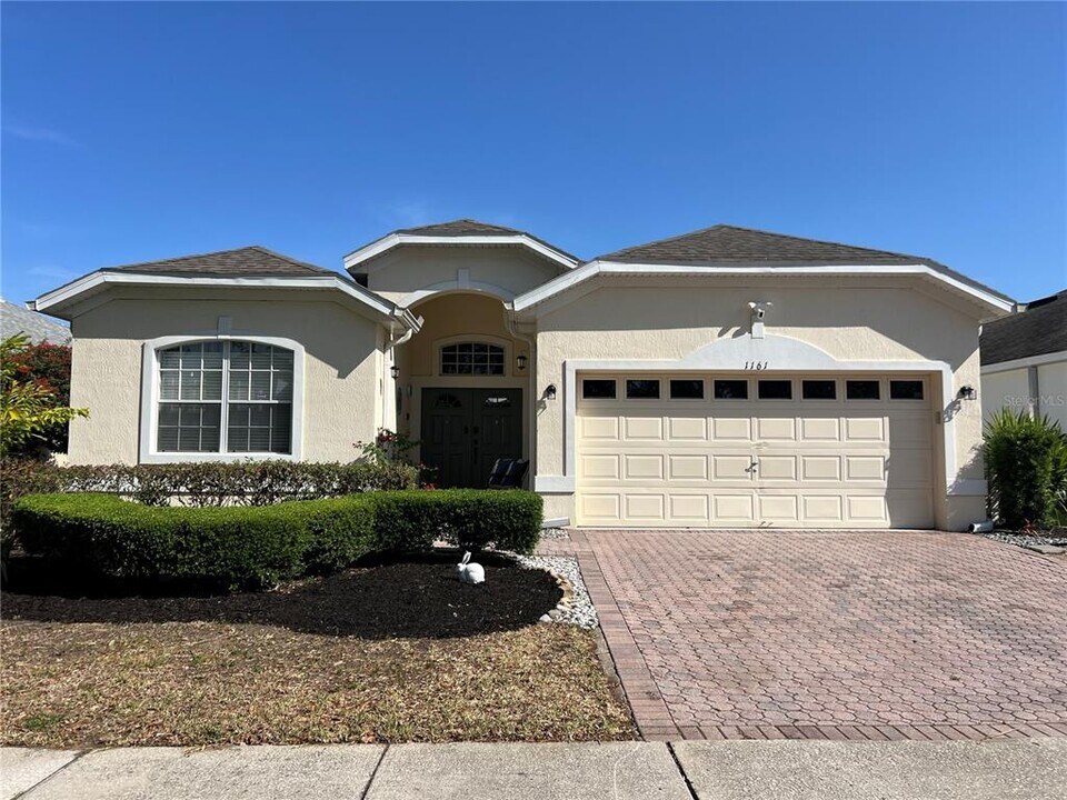 1161 N Hampton Dr in Davenport, FL - Building Photo