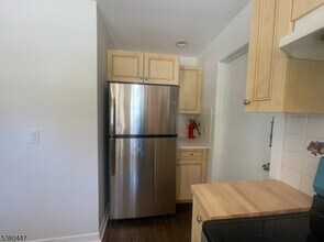 298 Farrant Terrace in Teaneck, NJ - Building Photo - Building Photo