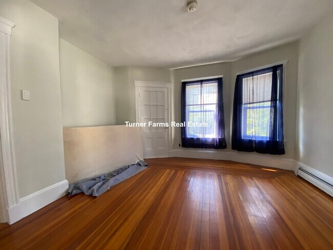 49 Conwell Ave, Unit 2 in Somerville, MA - Building Photo - Building Photo