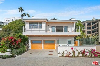 31671 Sea Level Dr in Malibu, CA - Building Photo - Building Photo