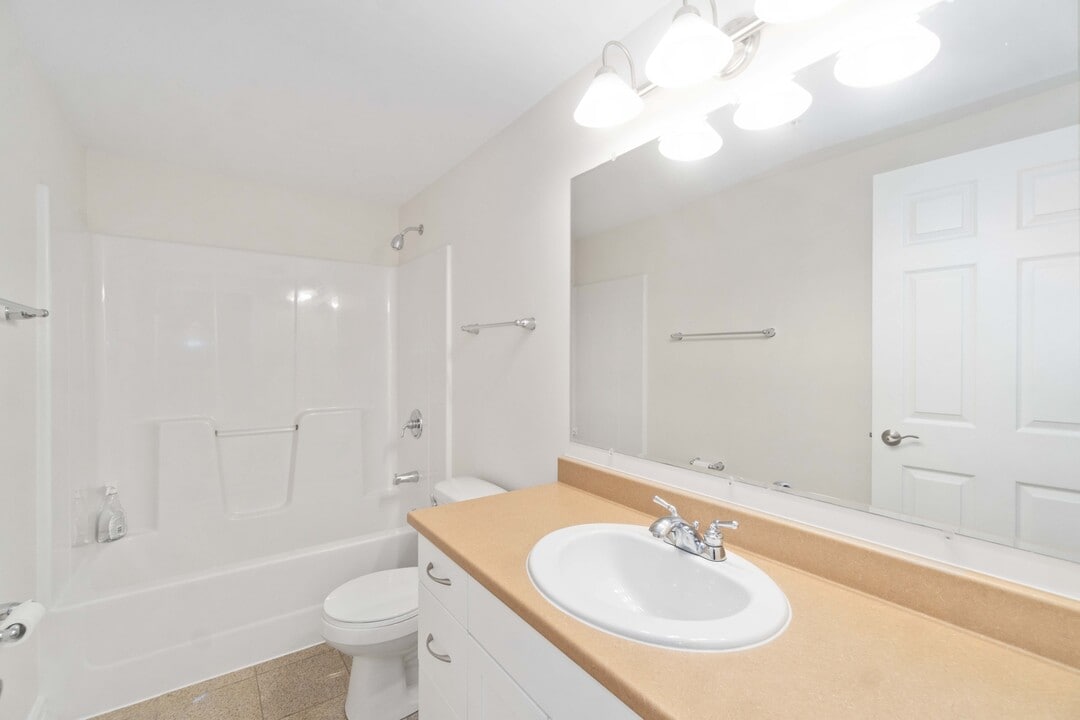 7 Horizon Ct in Dartmouth, NS - Building Photo