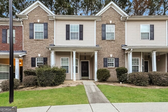 property at 2555 Flat Shoals Rd