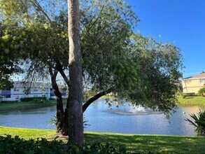 1533 SE Royal Green Cir in Port St. Lucie, FL - Building Photo - Building Photo