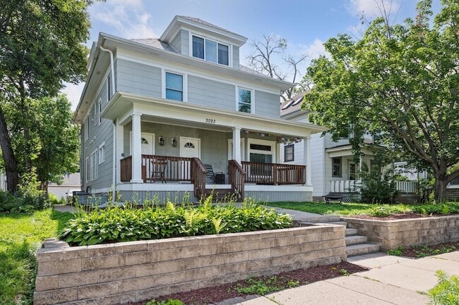 property at 3023 Dupont Ave S