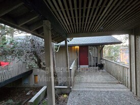 1125 NE Indiana St in Pullman, WA - Building Photo