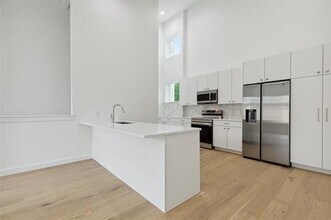 6201 Oram St in Dallas, TX - Foto de edificio - Building Photo
