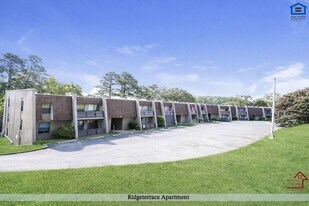 915 S Seminole Dr, Unit 3 in Chattanooga, TN - Building Photo