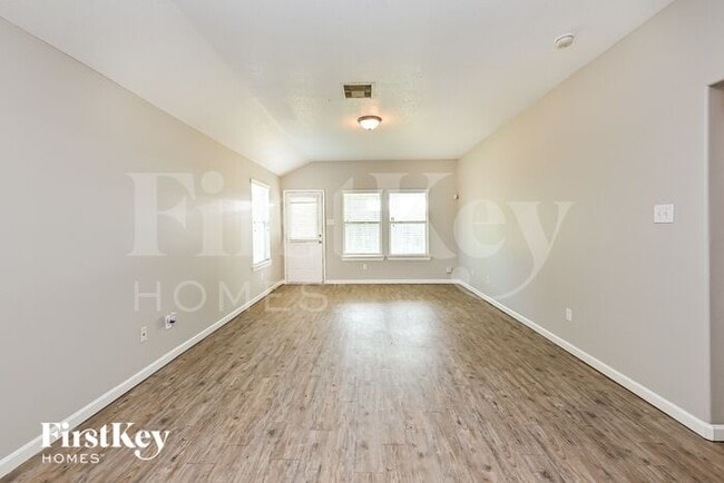 13350 Pine Tree Forest Trail in Houston, TX - Building Photo - Building Photo