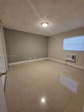 2621 Grant St in Hollywood, FL - Building Photo - Building Photo
