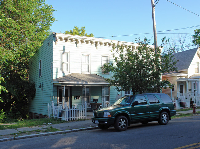 1247-1253 Broadway in Rensselaer, NY - Building Photo - Building Photo