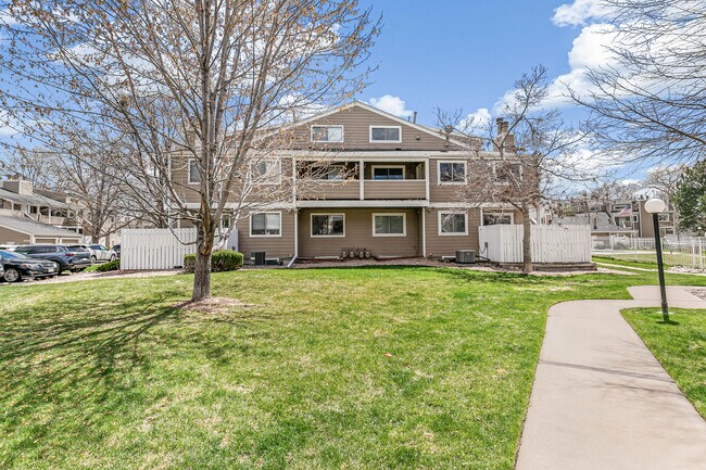 property at 1782 S Trenton St