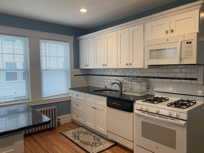 property at 31 Clyde St