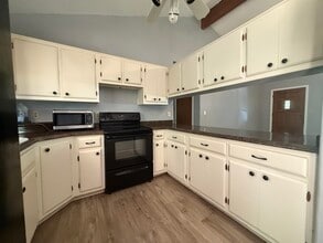 175 Cherokee Rd in Cherokee Village, AR - Building Photo - Building Photo