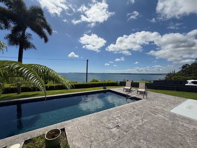 5 Kahoa St in Hilo, HI - Building Photo - Building Photo