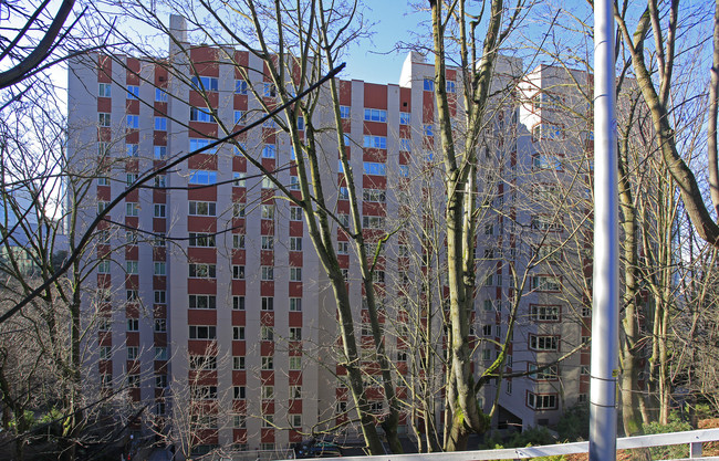 Elektra Condominiums in Seattle, WA - Foto de edificio - Building Photo