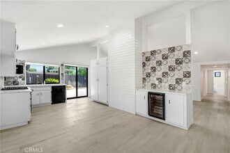 2551 La Praix St, Unit 722 in Highland, CA - Foto de edificio - Building Photo