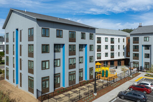 Altura Apartments in Beaverton, OR - Building Photo