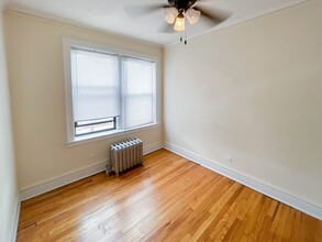 4725 N Leavitt St in Chicago, IL - Building Photo - Building Photo