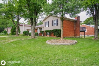 3802 Fenholt Rd in Louisville, KY - Building Photo - Building Photo