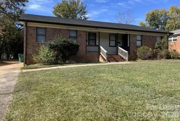 property at 3633 Driftwood Dr