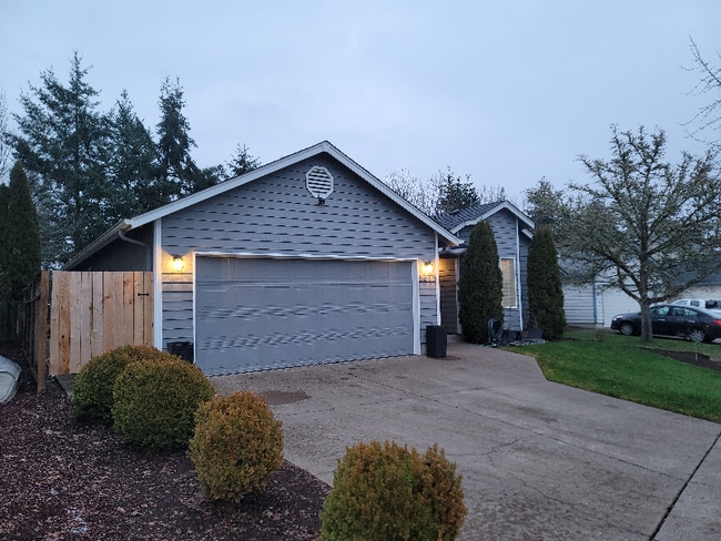 property at 5617 SW Windflower Dr