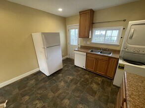 107 N Wakefield St in Zebulon, NC - Building Photo - Building Photo