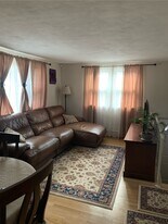 15 Weymouth Ave, Unit Floor 2 in Boston, MA - Building Photo